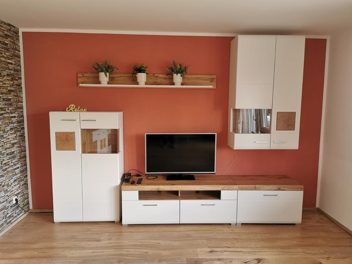 Gemuetliche 90 Qm Wohnung In Saarburg, Zentral Gelegen, Garten Mit Aussicht, Separater Eingang Экстерьер фото